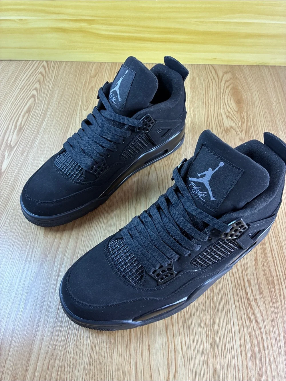 Jordan Black Retro Men's Sneakers